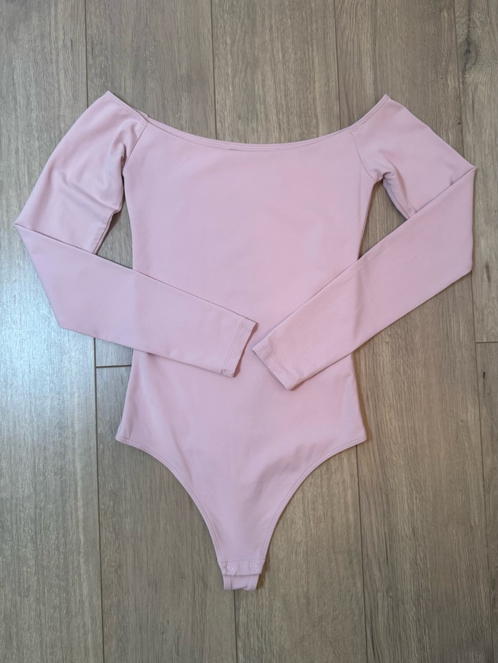 Babaton Contour Off-Shoulder Bodysuit